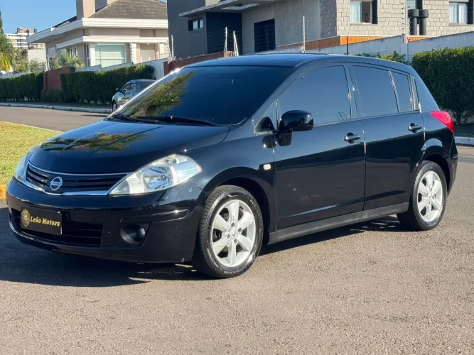 Nissan Tiida SL 1.8/1.8 Flex 16V Mec. 2010