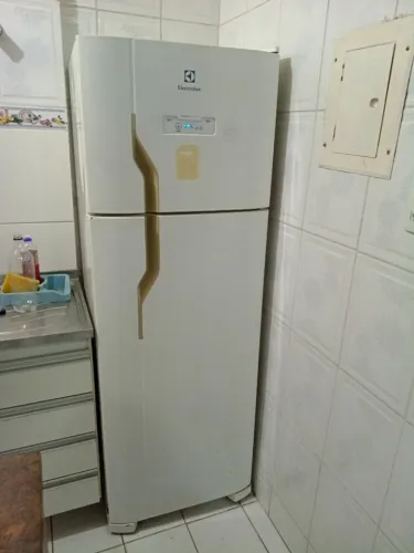 Geladeira Eletrolux sem defeito