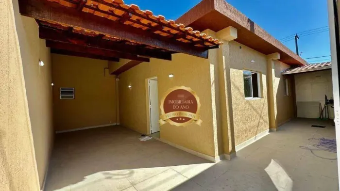 Casa isolada 02 dormitórios na Vila Tupi, Praia Grande - SP