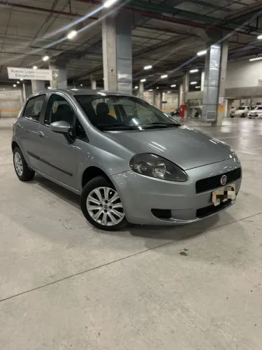 Fiat Punto Attractive 1.4 Fire Flex 8V 5P 2011