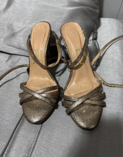 Sandalia Salto Alto UZA Shoes Dourada