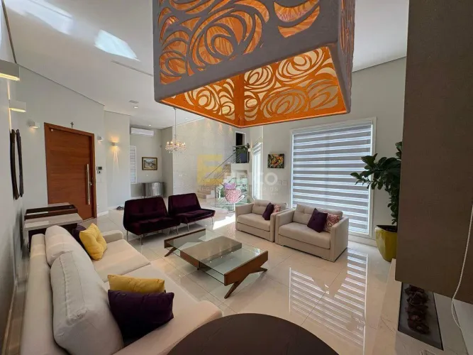 Casa à venda no Condomínio Vista Alegre - Vinhedo - SP
