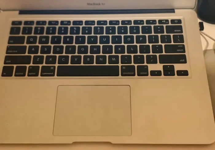 ? MacBook Air 13? Apple A1466 - 2012 | Windows + Excel Instalado