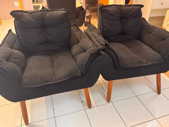 3 Poltronas Pretas