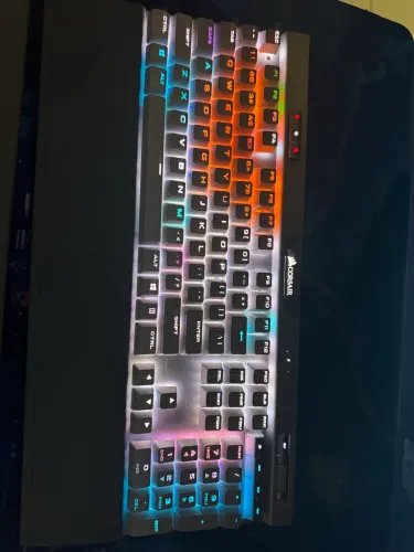 Tecla o mecânico K70 corsair RGB