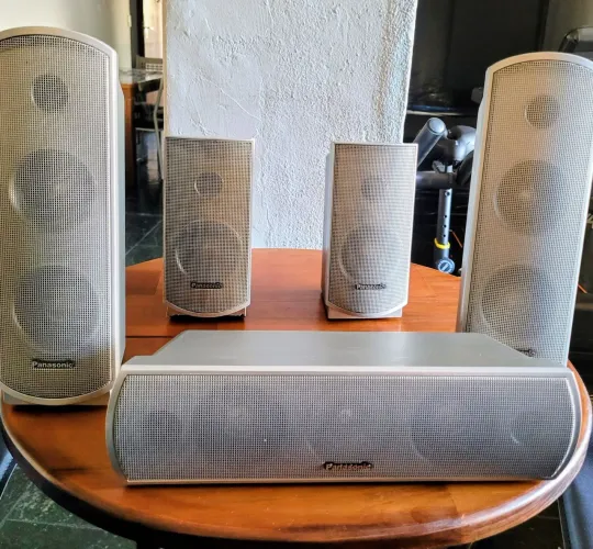 Conjunto 5 Caixas Do Home Theater Panasonic Sa-ht720