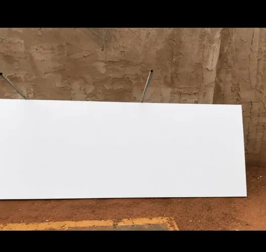 Placa de ACM ideal para fachada de comércio