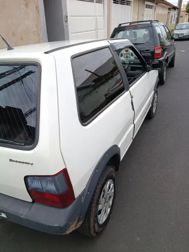 Fiat Uno Mille WAY Economy 1.0 F.flex 4P 2013