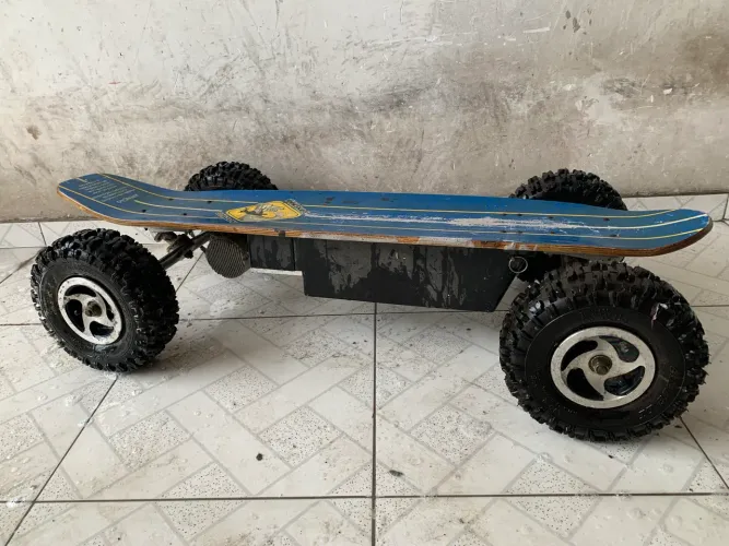 Skate elétrico off-road - Sem controle e sem bateria.