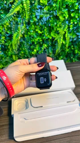 Apple Watch Series 9 Cor Midnight Model A2980 45MM