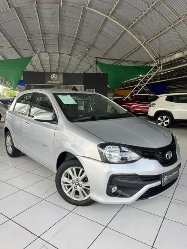 Toyota Etios XS 1.3 Flex 16V 5P Mec. 2013