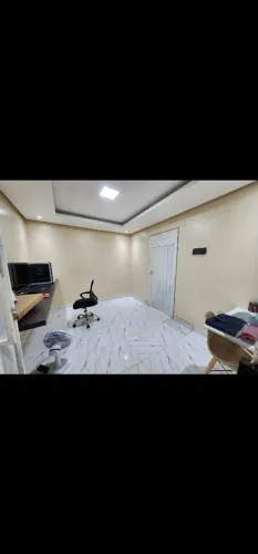 Casa grande com escritório e quintal