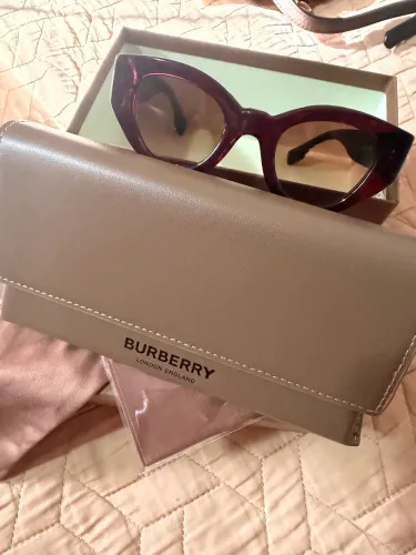 Óculos de sol - Burberry 