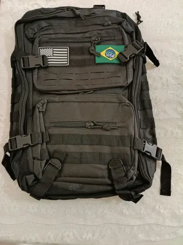 Mochila 50 litros militar impermeável - nova!
