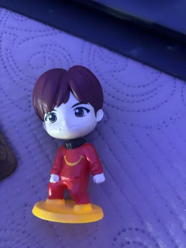 Boneco do bts