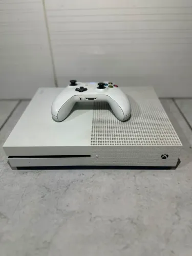 Vídeo game Xbox one S (vendendo pois me mudei)