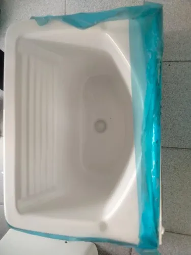 Tanques lavatório Roca P