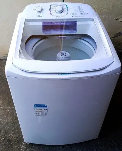 MÁQUINA ELECTROLUX TURBO CAPACIDADE 13 KG SEMI-NOVA ENTREGO