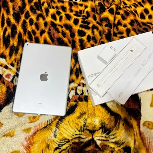 iPad 10 64 GB + Caneta Apple Pencil + Fonte Turbo Original