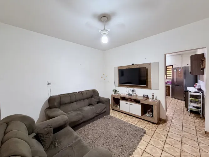 Casa à venda em Dourados | Jardim Ouro Verde | 360m² de terreno, 128m² construídos | R$380