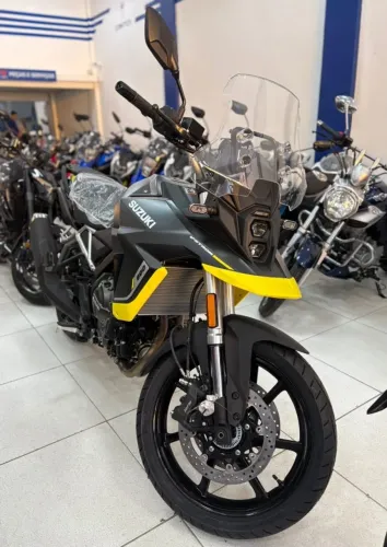 SUZUKI, MODELO VSTROM 800CC TEMOS TAMBÉM: VSTROM 800DE, VSTROM 650XT, VSTROM 1050XT 650XT