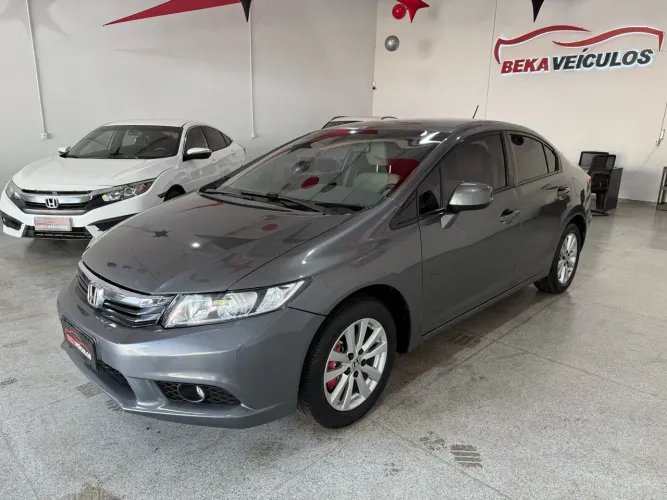 Honda Civic Sedan LXS 1.8/1.8 Flex 16V Aut. 4P 2014