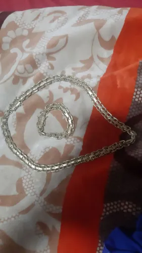 Vendo cordão + pulseira