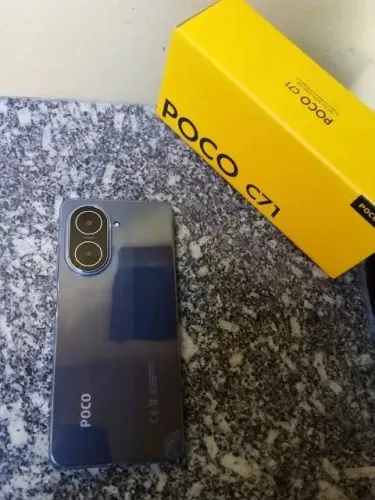 Celular Poço C71 top