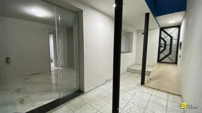 Apartamento área privativa 2 quartos para alugar no Miramar Barreiro