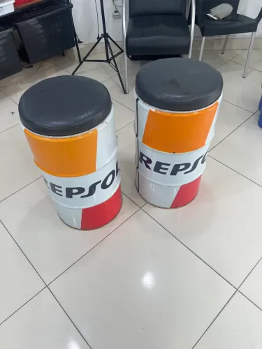 Vendo dois assentos tonel médio valor 450,00