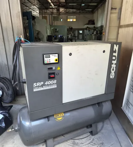 Compressor de parafuso SCHULZ SRP4008
