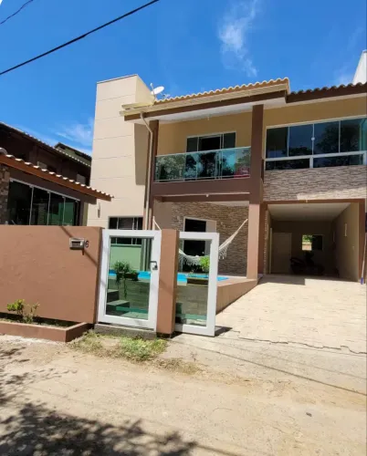 Alugo casa na praia mole mensal com possibilidade anual