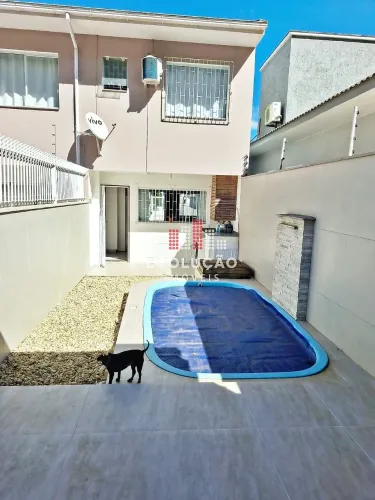 SOBRADO 2 Quartos, 1 Suíte, 2 Vagas - Sertão do Maruim
