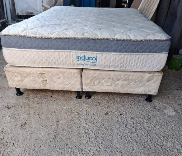 cama box de casal queem com colchão de mola ensacada em perfeito estado aceito pix ou