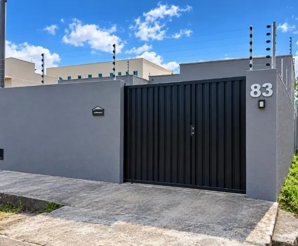 Alugar - Casa em Parnamirim - Parque das Árvores -3/4 - 2 Semissuites - 360m²