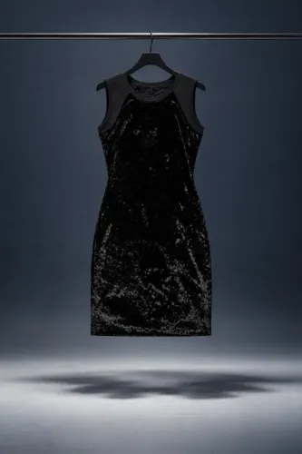 Vestido Preto Feminino em Veludo com Textura Floral ? Tamanho M