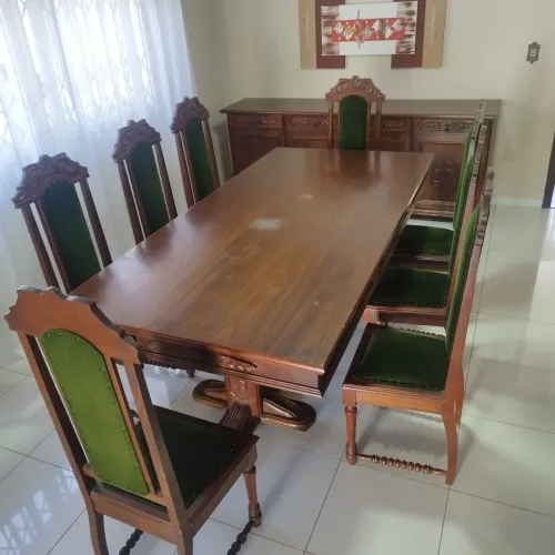Mesa de Jantar Cerejeira Maciça - 8 lugares