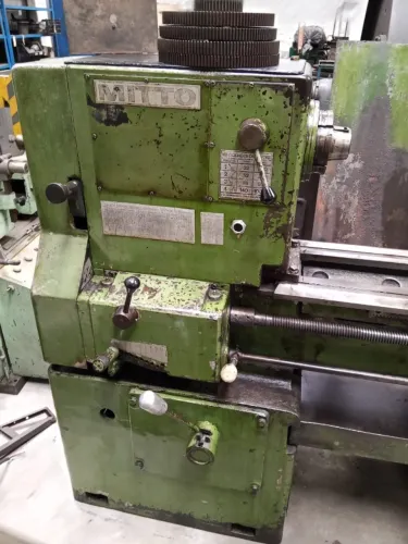 Torno carcaceiro 640 X 2100 Mm Trif. 220 V / -- 00961 Nc