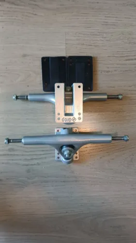 Longboard trucks