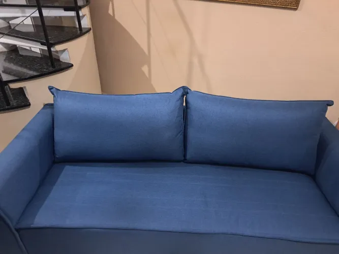 Vendo sofá praticamente novo com pouquíssimo uso