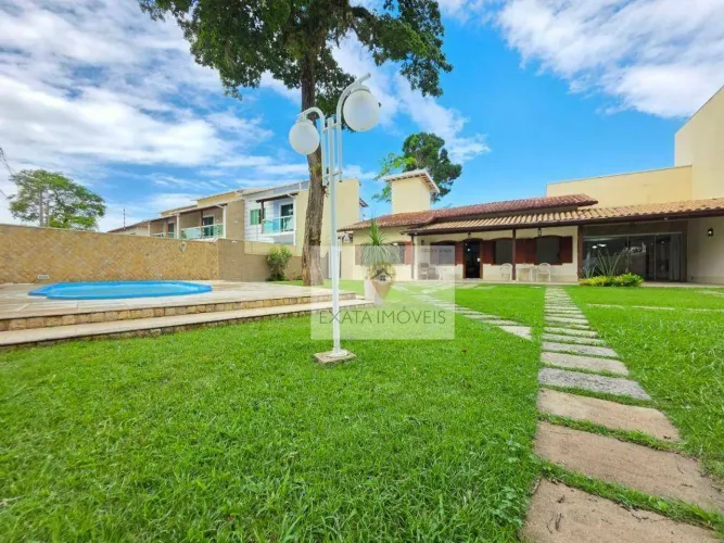 Casa linear 4 quartos com piscina, a poucos passos da orla. Bosque da Praia - Rio das Ostr