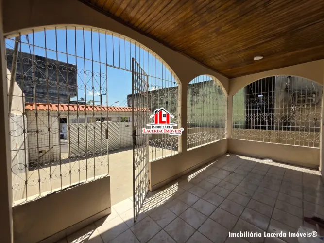 Casa Térrea 3 Quartos Sendo 2 Semisuítes com Quintal Amplo na Praça 14 de Janeiro - mao