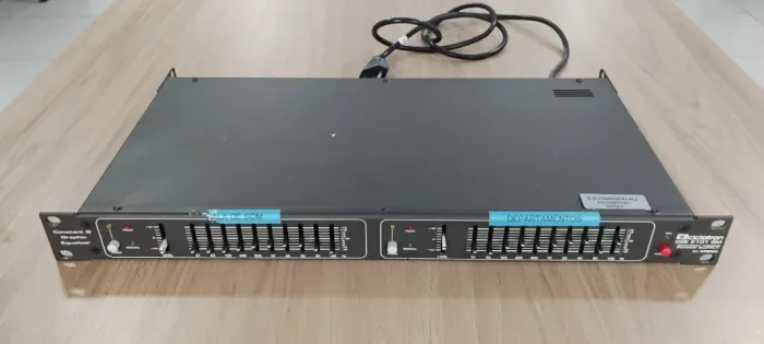 Equalizador Gráfico Ciclotron CGE E101 SM - 15 Bandas