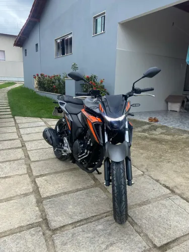 FAZER 250 CONECT