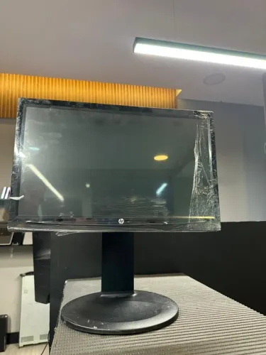 Monitor 19" polegadas acompanha NF parcelamos no cartão 