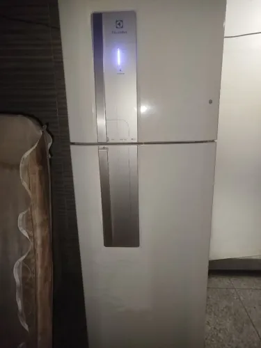 Geladeira duplex Eletrolux frosfree 