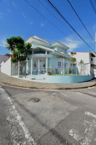 Casa para locação no Jardim dos Estados, Sorocaba-SP: 3 quartos, 3 suítes, 2 salas, 6 banh