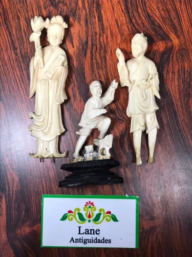 Antigas Estatuetas Orientais