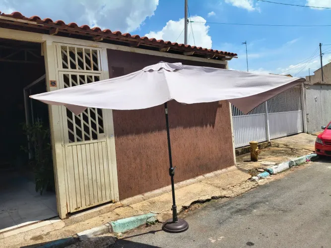 Sombreiro para piscina meia lua