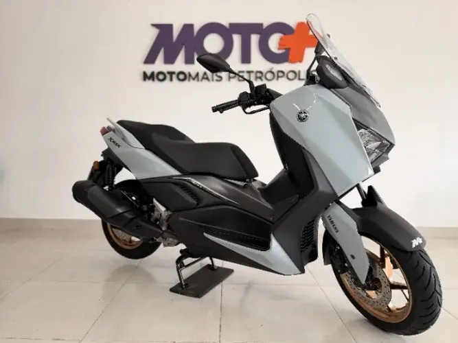 YAMAHA XMAX 300